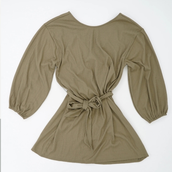 ð01.21.21 Host Pick! O'Neill Axel Dress - Picture 5 of 5